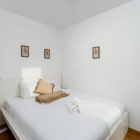Skowronia Modern Apartment